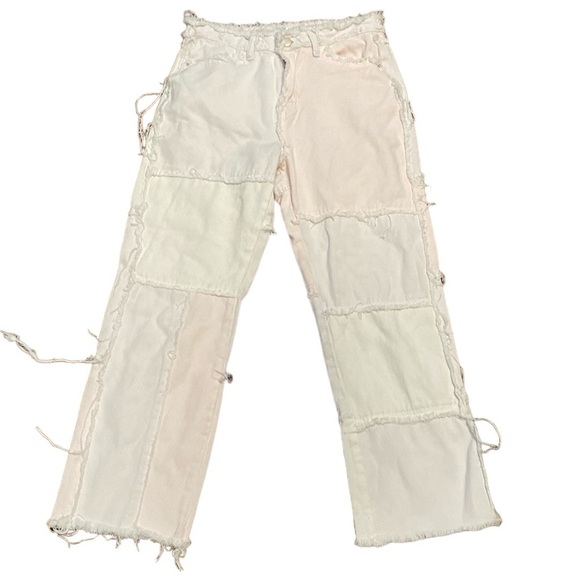 Jeans White and Pink Distress Maches all Over 4 Pocket - Picture 1 of 6